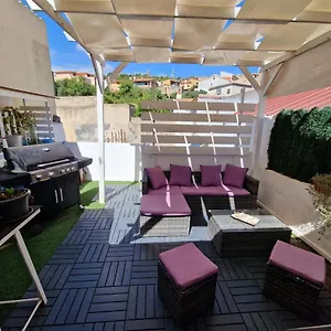 Nella Piazza Centrale, Con Terrazza , SantʼAntìoco Italia